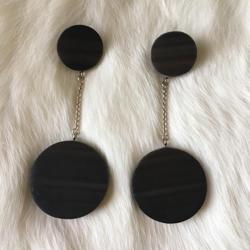 Ugly Fish baleen circle & silver drops