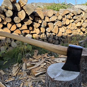 Ulimautik (axe) (2025)