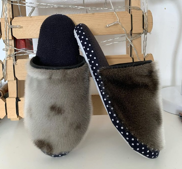 Slip on sealskin slippers (2021)