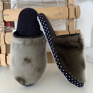 Slip on sealskin slippers (2021)