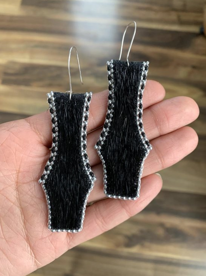 Sealskin beaded earrings inspired by South Baffin akuq amautik (2021)