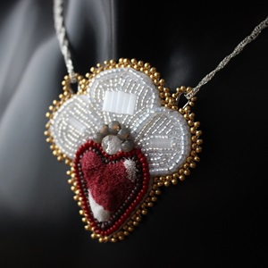 Tuktu Steak with Tunnuq necklace (2021)