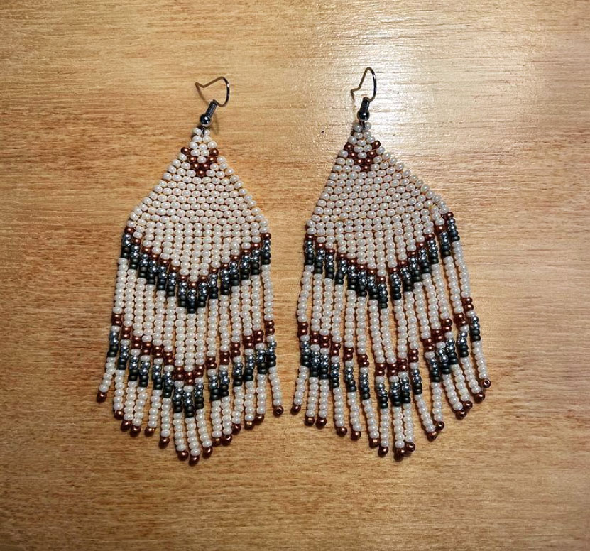 “V” fringe earrings (2021)