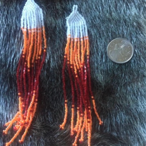 Beaded earrings inspired by akpik (2018)