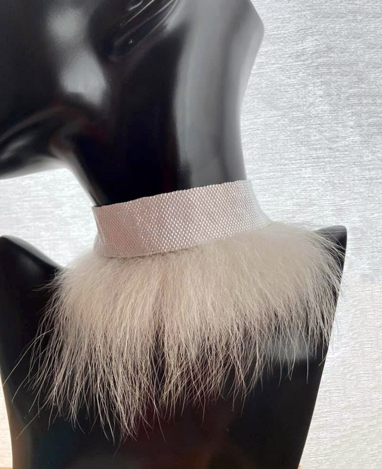 Beaded Fur collar (2021)