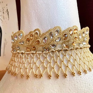 Gold and white lace necklace (2021)