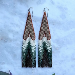 Neu-tral, Neu Me earrings (2022)
