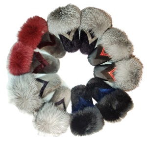 Sealskin V Mittens (2022)