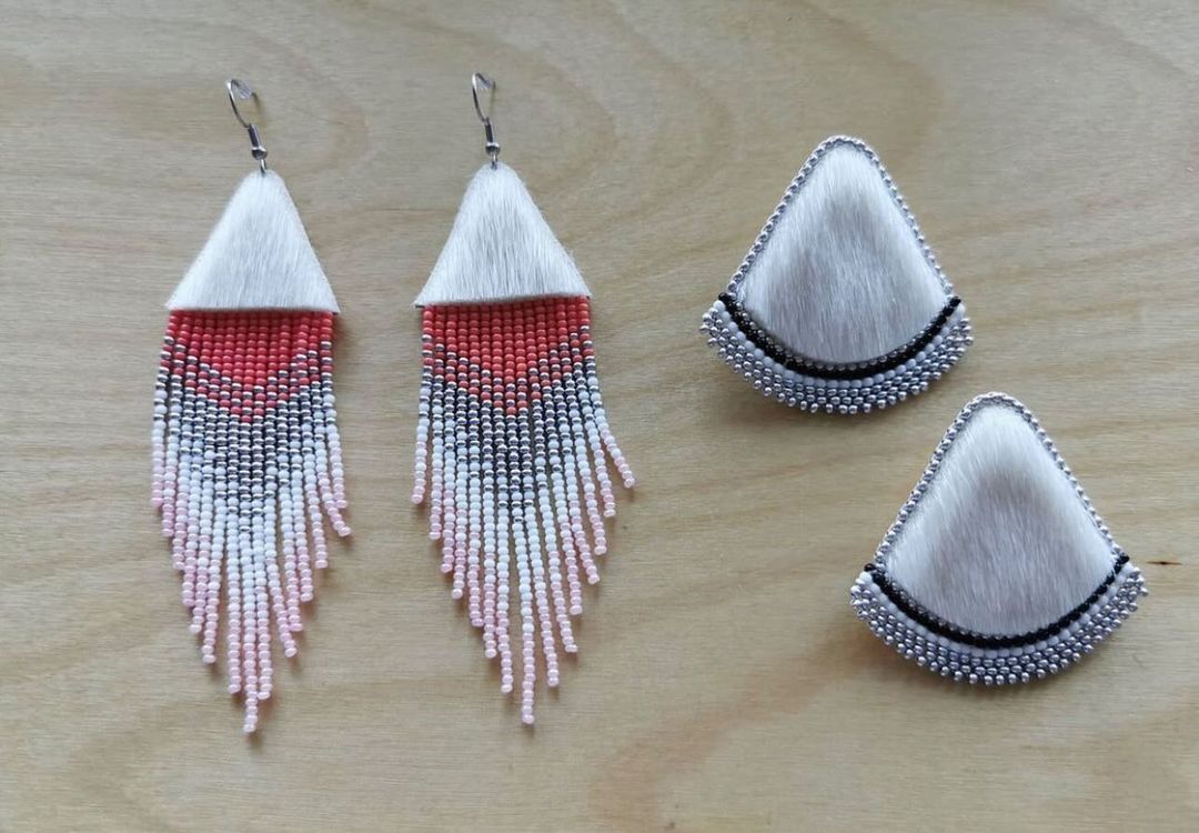 Finge earrings and inspiration of the ulu blade (2021)