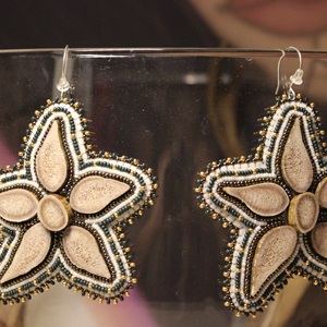 Caribou antler bone earrings (2021)