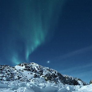 Northern Lights and Venus Over Tulukkaat (2020)