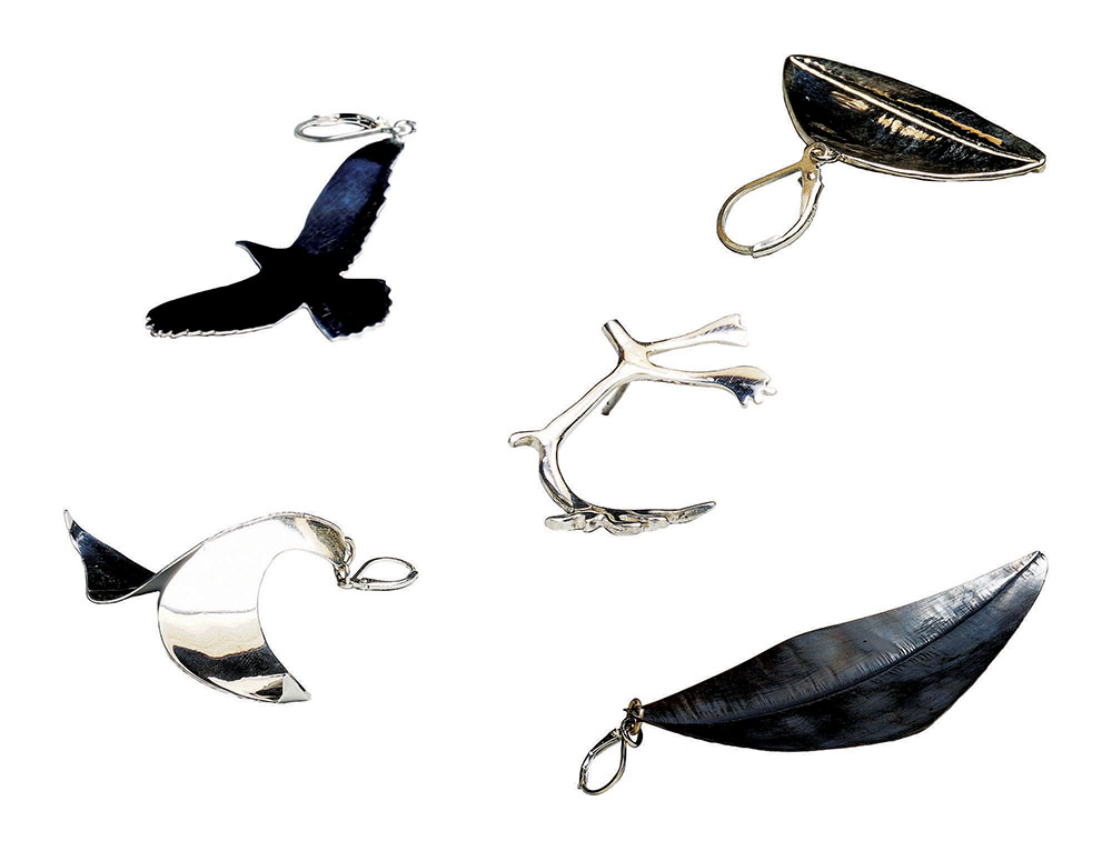Assortment of silver jewellery (2019)