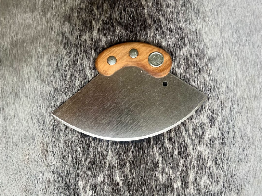 Untitled (Ulu) (2024)