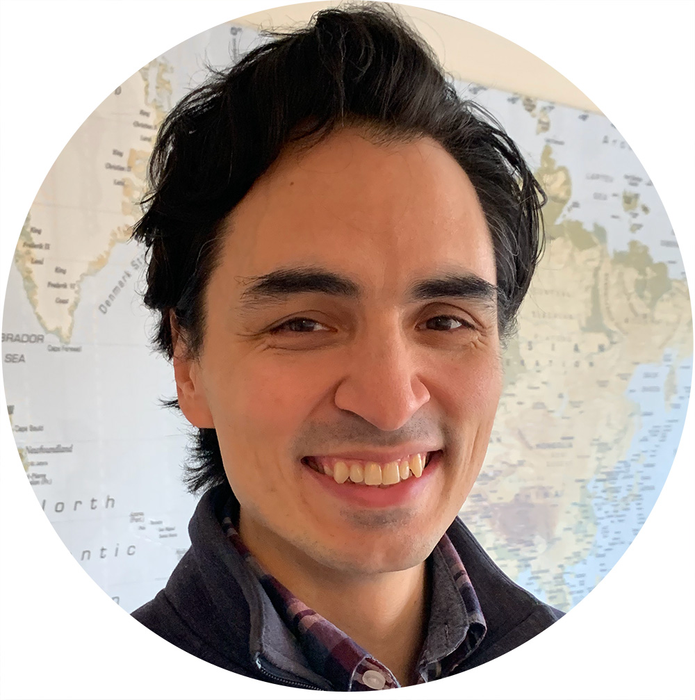 headshot-kevin-circle