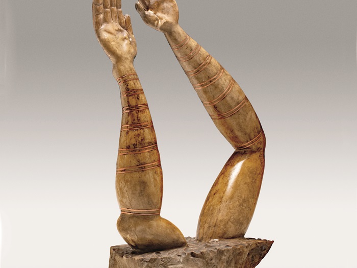 IquallaqDamienTraditionalInuitTattoosCROP