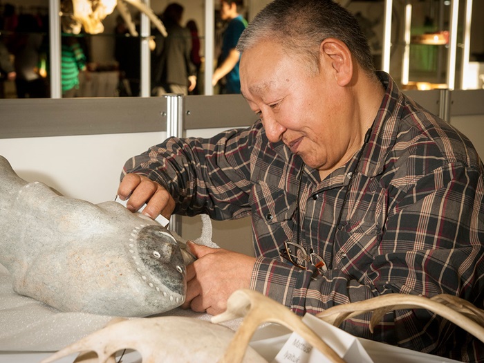 scuptor-arts-northern-lights