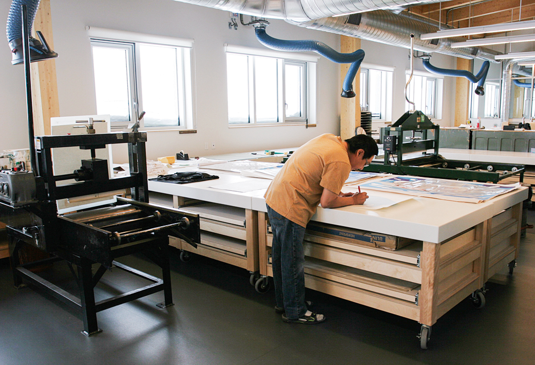 NiveaksieQuvinaqtuliaqKenojuakCulturalCentre