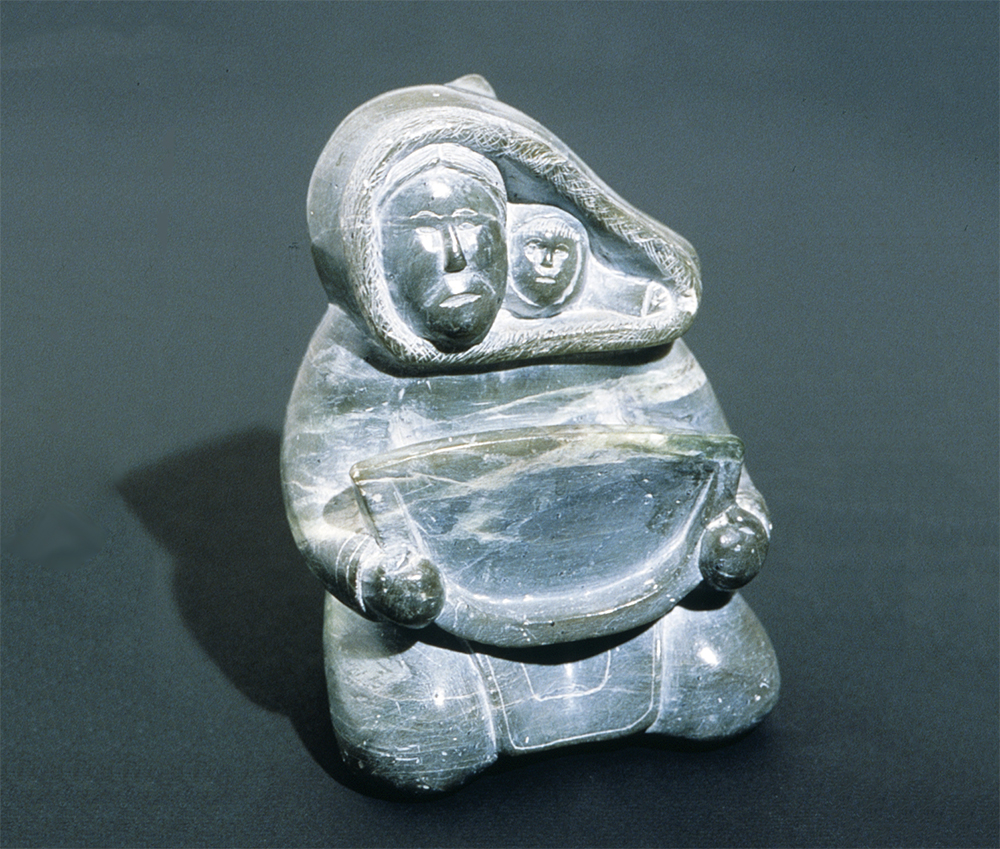 AkitirqAtoatMotherAndChildWithQulik