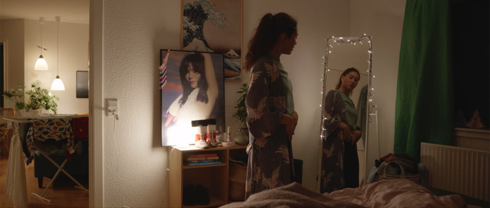 HansenAka AjornavianngilatitStill