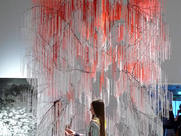 square_OutiPieski_Halo