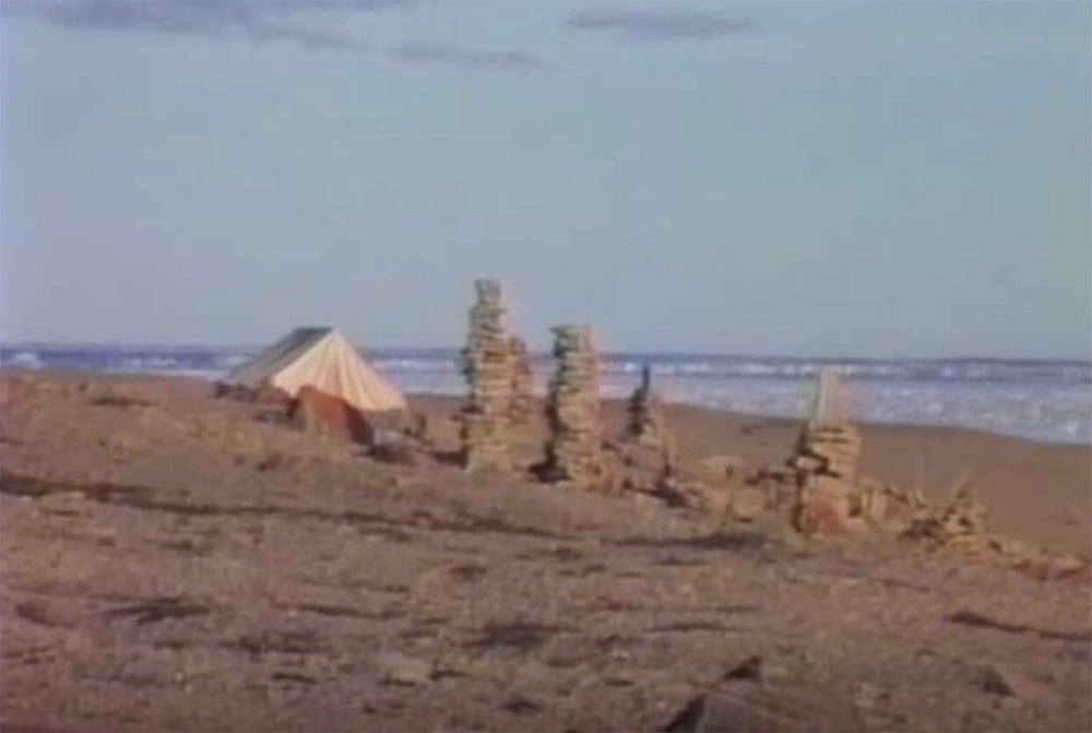 PiujukandAngutautuqStill