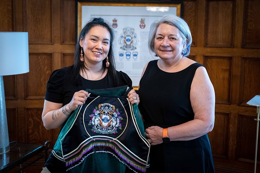 BeatriceDeerMarySimonCoronationOutfitFitting