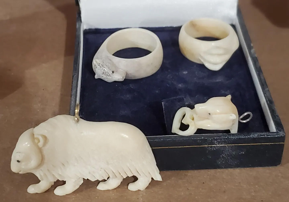 DTaylor_ivory jewellery