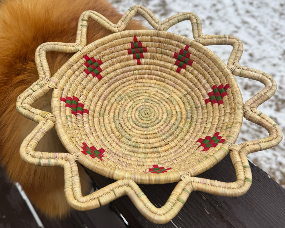 EJacque_Untitled_(star edging) - grasswork article