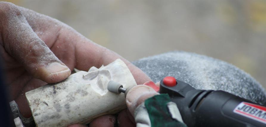 Robert Kuptana carves a piece of antler at Arts Alive 2005